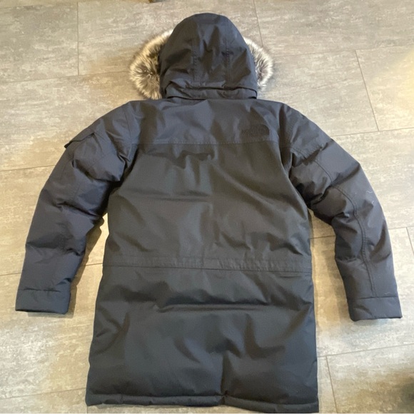 North Face Men's McMurdo All Black Parka Jacket - Picture 10 of 10